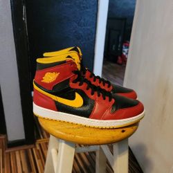 Jordan 1 Highlight Reel 100% AUTHENTIC Great Cond. Sz 11.5 $120