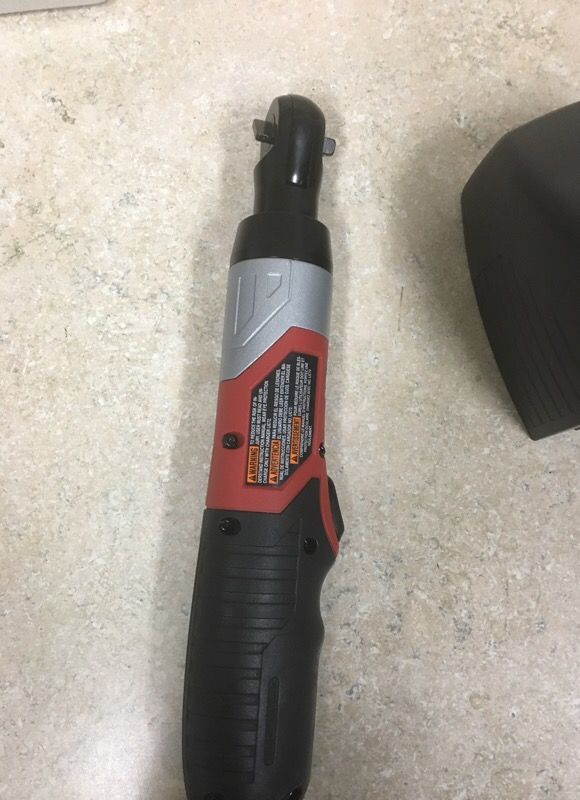 Skil F012237200 7.2V 1 4 Drive Wrench Ratchet W Charger for Sale in Willow Springs IL OfferUp