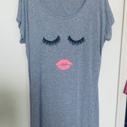 Sleep dress size 1X (seems smaller than that, maybe like a large or short XL). 38” from shoulder down, and 46” circumference. Cute shimmering lashes. 