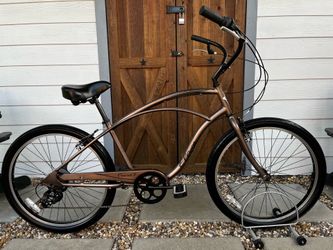 Medium Size Beautiful Like NEW Electra 7 Cruiser Bike