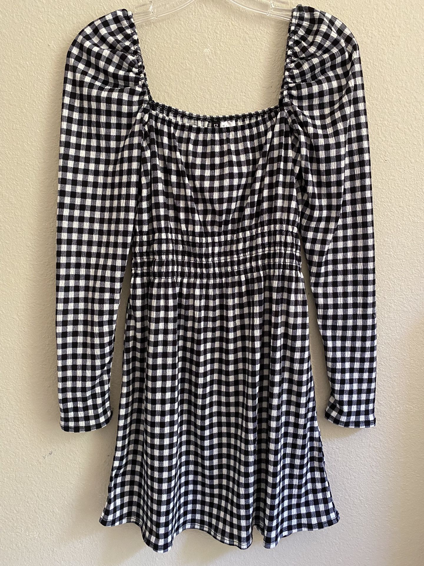 H&M Long Sleeve Dress Women. New.