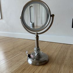 Personal Vanity Mirror with Light