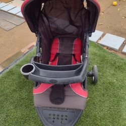 BABY STROLLER. USED GOOD CONDITIONS. $20