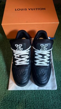 LV SNEAKERS SIZE 11