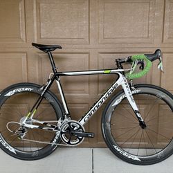 Cannondale Carbon Road Bike 54 CM “Like New”