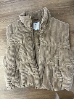 Size large women’s brown puffer vest