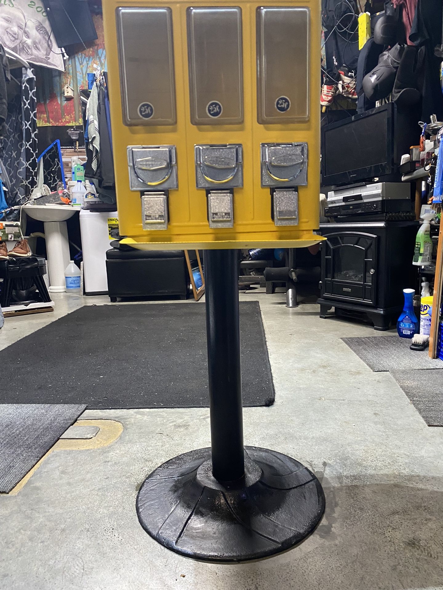 Candy Dispenser Coin Operated 3 Head On Stand