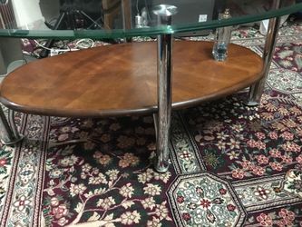 Glass oval  table for sale 117/71CM