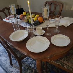 Noritake China White Lace And Go Trims Somewhere To Match