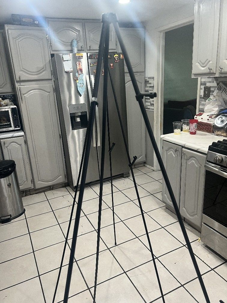 Easel Display