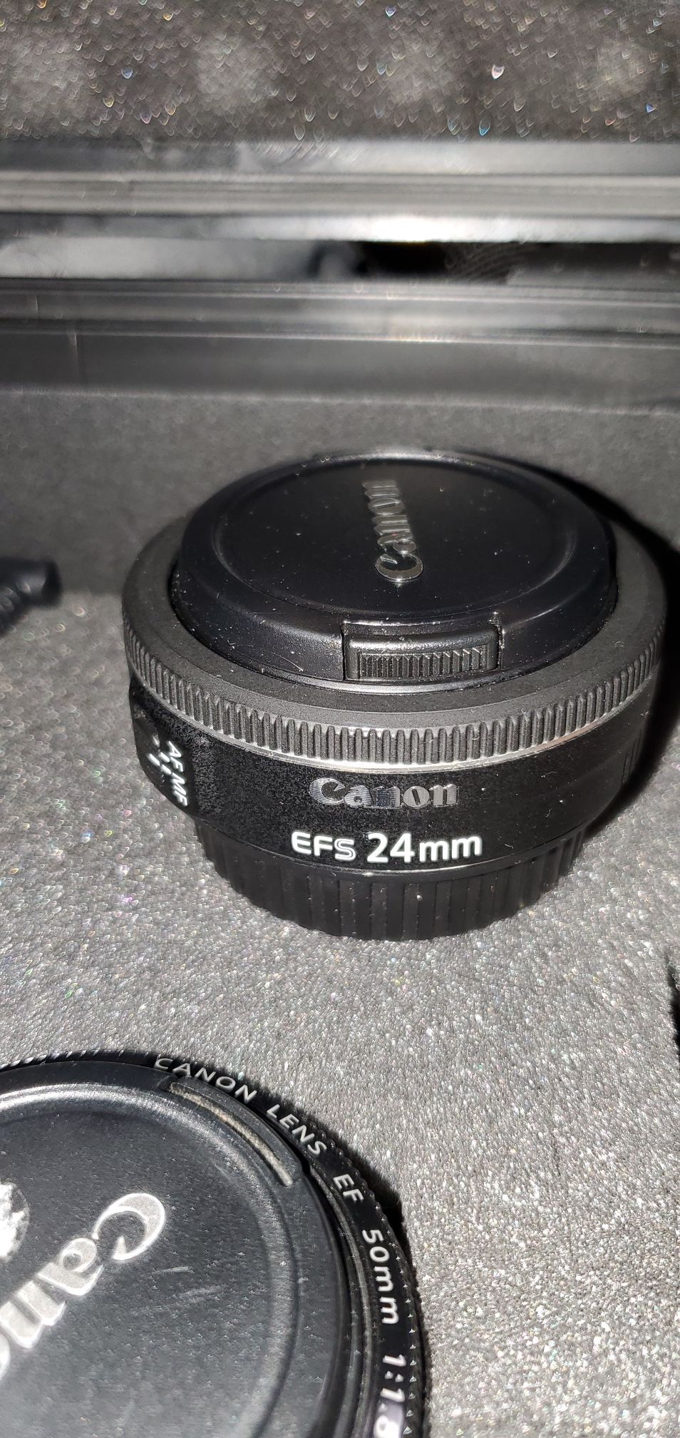 Canon 24mm EFs lens