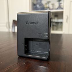 Genuine Canon LC-E17 Charger