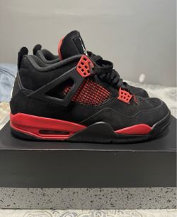 Red thunder 4s size 10