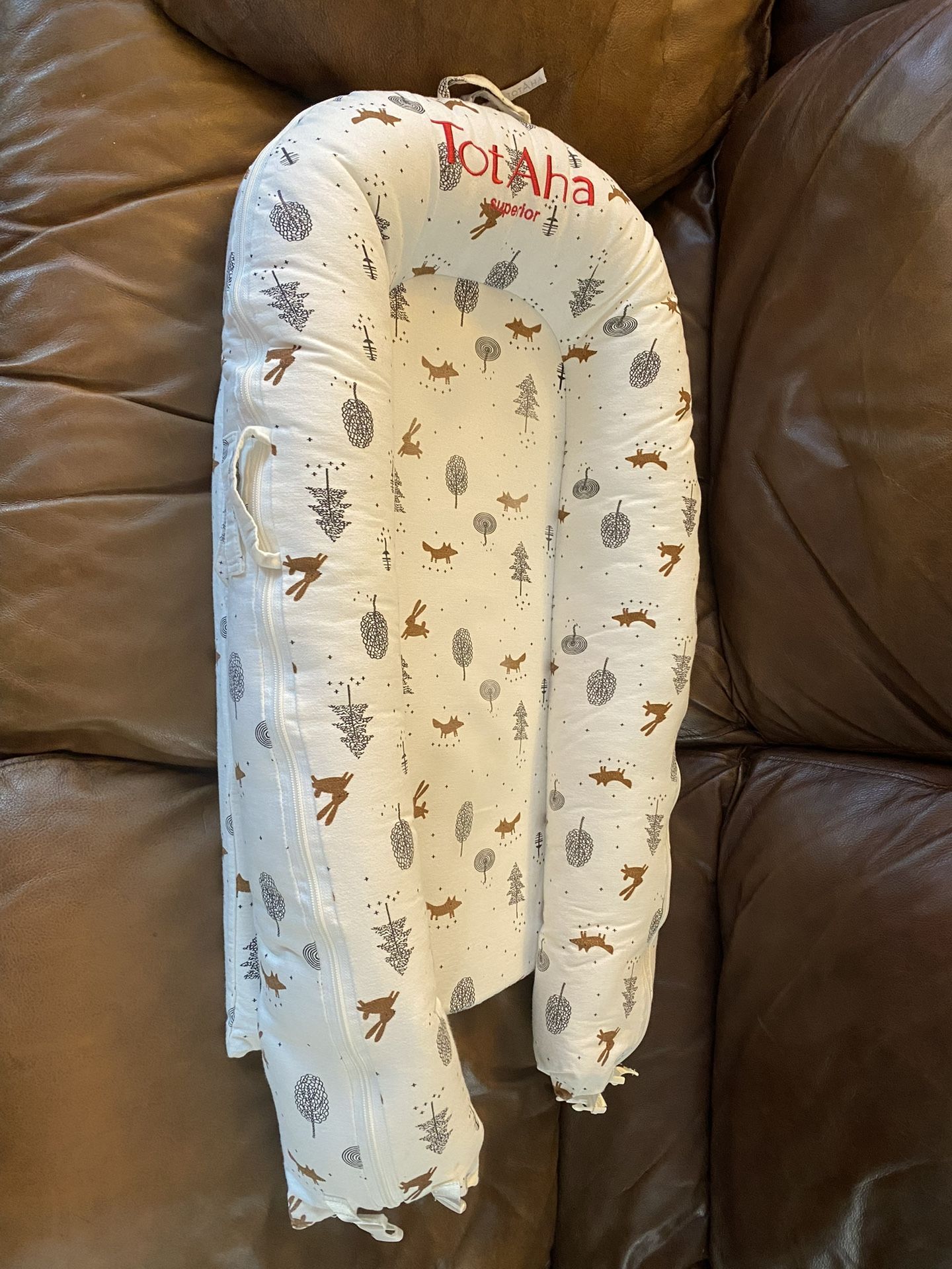 Newborn Baby Nest, TotAha