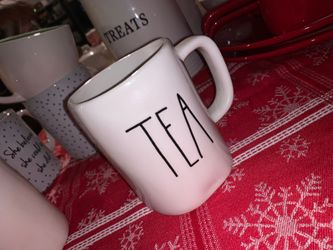 Coffee mug - Rae Dunn