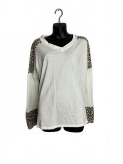 e. Luna Leopard Print Raglan Sleeve V-Neck Top 1X