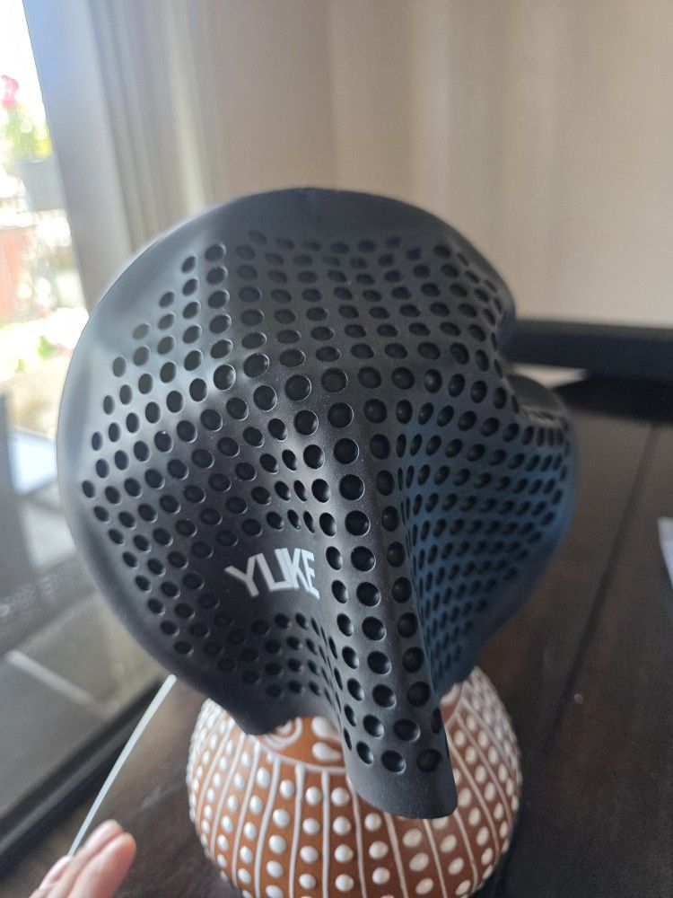 Black Swimming Cap
