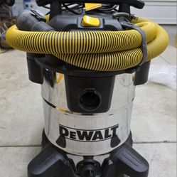 DeWALT DXV10SA 10 gal. Stainless-steel Wet/Dry Vacuum