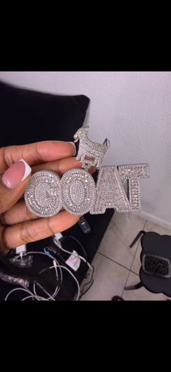 Goat diamond chain piece