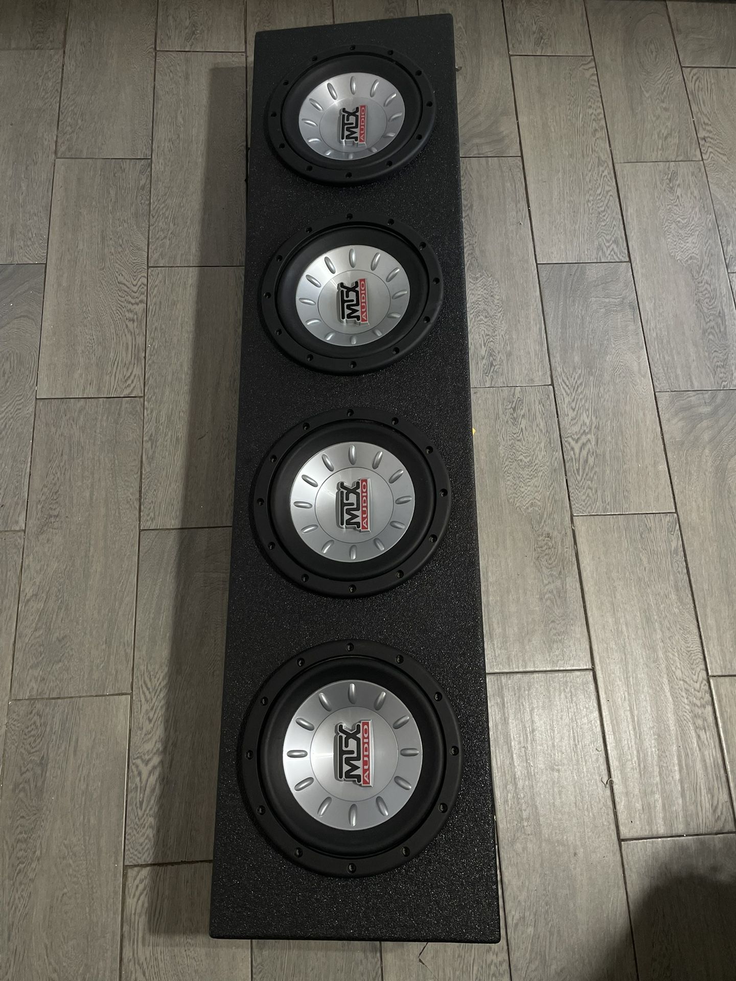 MTX AUDIO Subwoofers/Bocinas