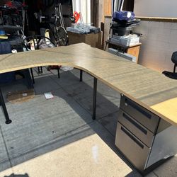 Commercial Quality L Shaped Executive Desk