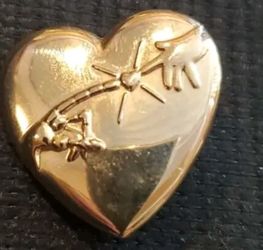 Vintage E.T.  Lapel Pin Universal Studios 