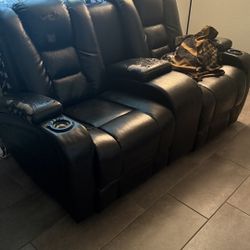 Loveseat leather power recliner
