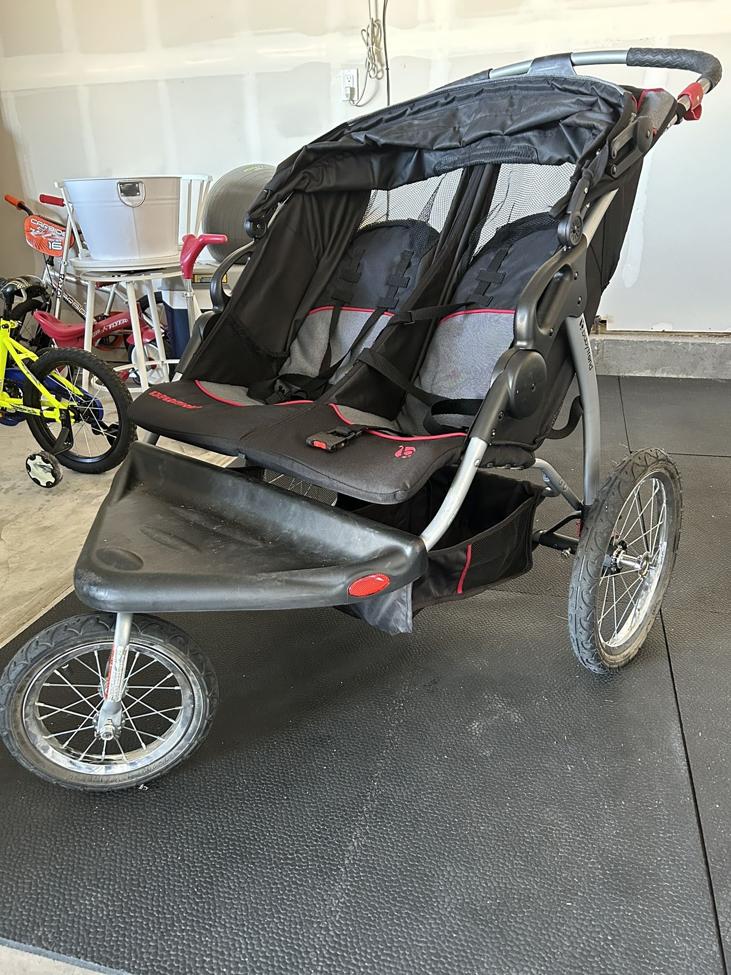 Double Jogging Stroller 