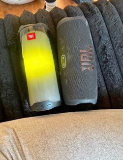 JBL pulse 4 and JBL Charge 6