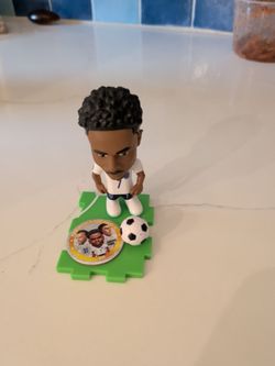 Saka FIFA zuru balers