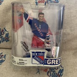 Wayne Gretzky 2007 McFarlane Sport Legends Hockey Figures NY Rangers 