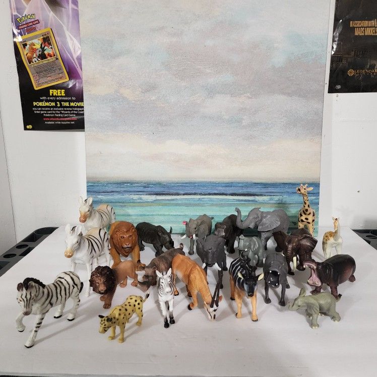 Large Safari Animal Figure Bundle