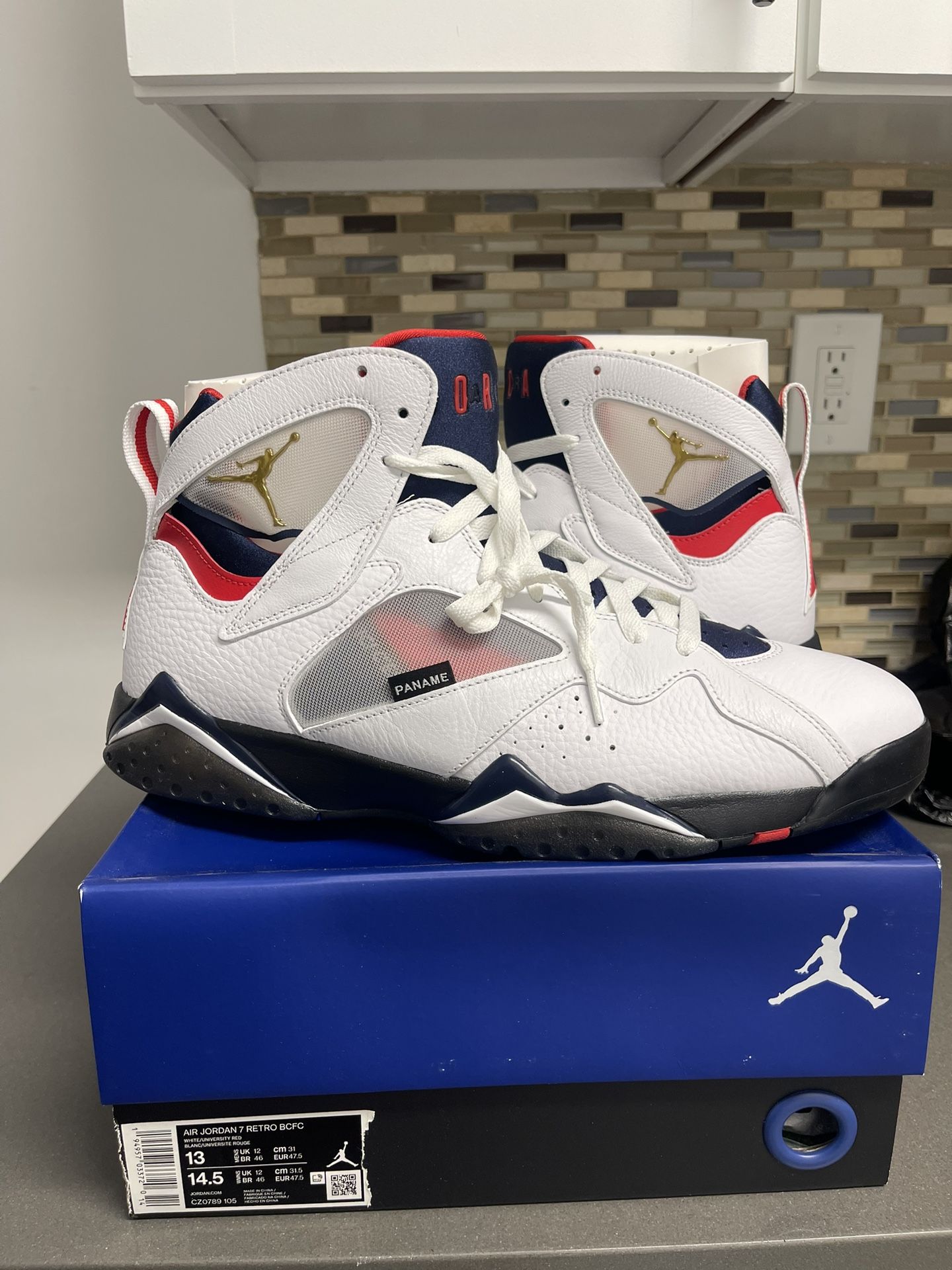 Air Jordan 7 BCFC Paris Saint-Germain
