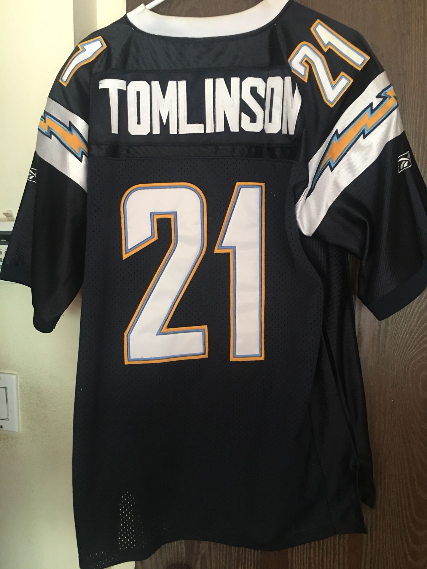 San Diego Chargers LaDainian Tomlinson Jersey for Sale in Waukegan, IL -  OfferUp