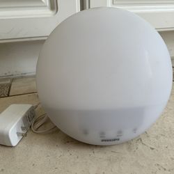 Philips HF3510 Wake-Up Light Sunrise Simulation White Lamp Alarm Radio Clock Preowned, Perfect Condition, No Issues