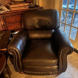 Couches For Sale In Wellington ! 