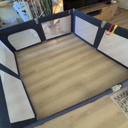 Doradotey Play Pen 