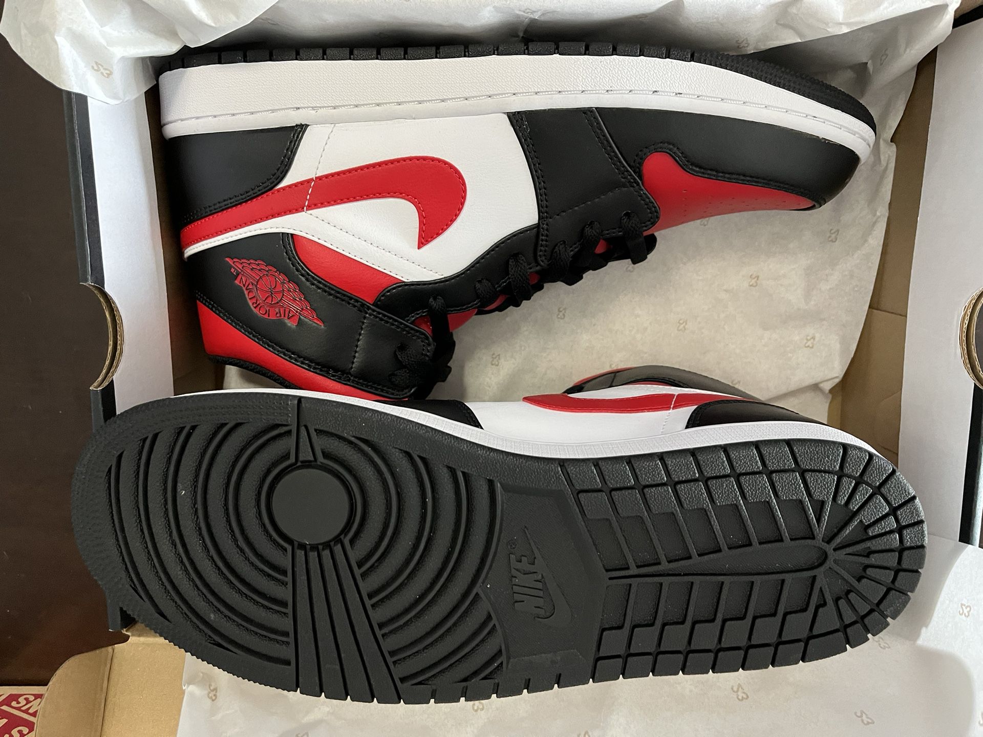 Nike Air Jordan 1 mid - Gym Red Size 13