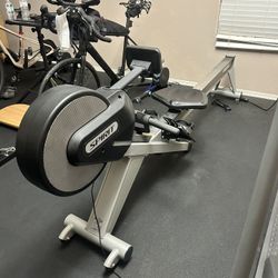 Spirit Fitness CRW 800 Commercial Grade Rower Row Machine