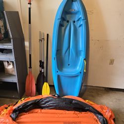 300 Explorer + Lifetime Wave Kayak
