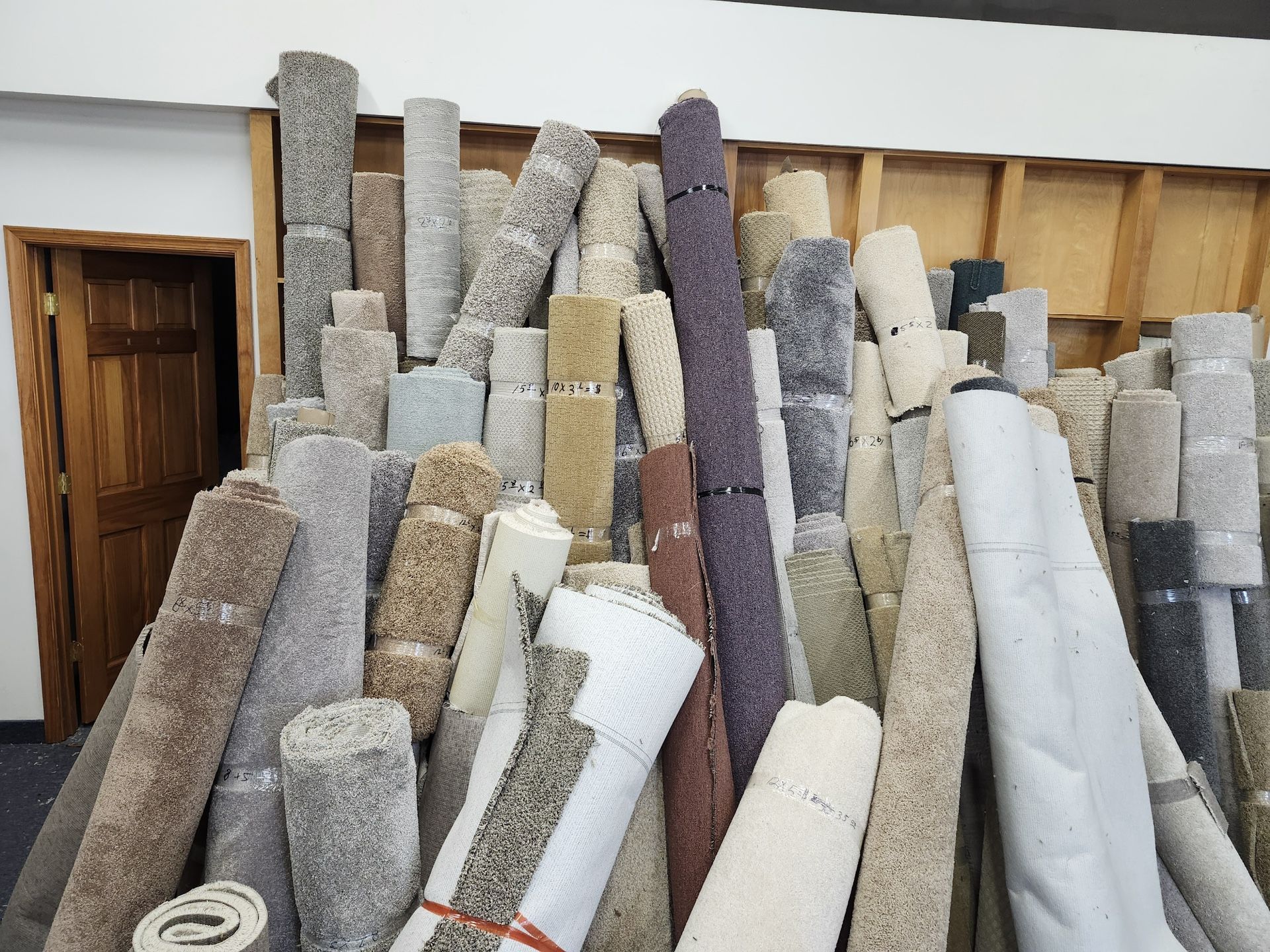 Variety Of Carpet Sizes And Colors