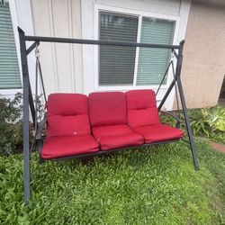 Outdoor Swinging Chair