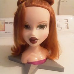 Bratz Doll Styling Head Stand Good Condition 2002 Red Hair