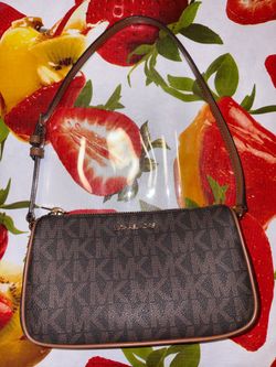 Micheal Kors shoulder Purse