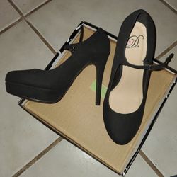 Heels, Black, Size 9