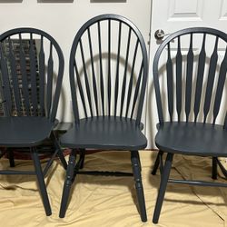 3 dining Chairs
