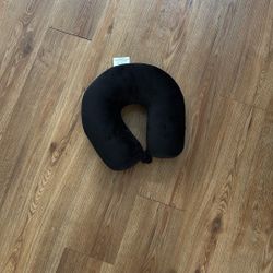 Neck Pillow (cash Only)