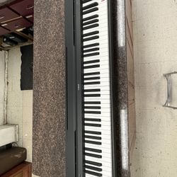 Yamaha Keyboard 6 NON WORKING KEYS 