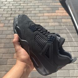 Jordan 4 Retro