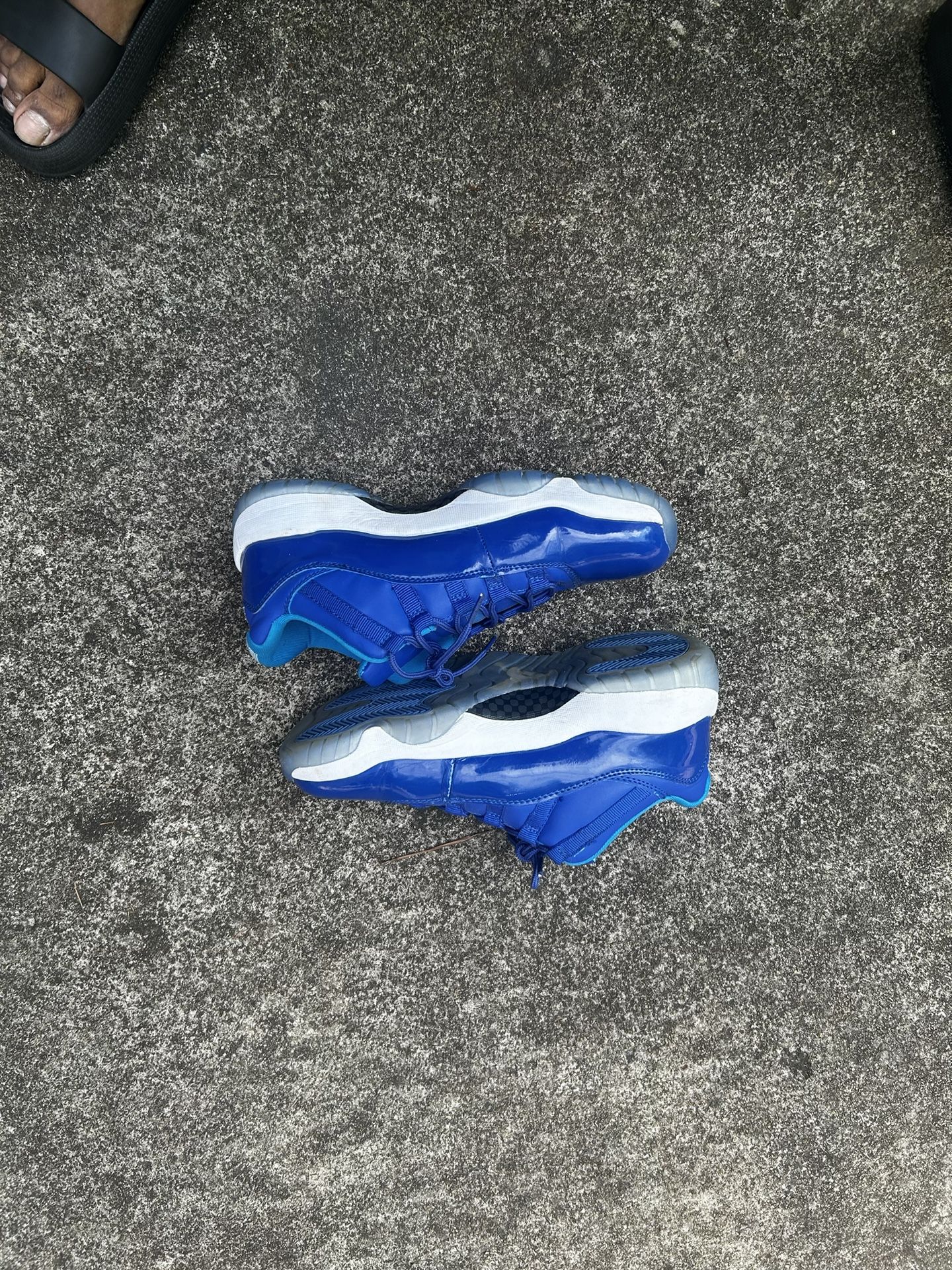 Jordan 11s